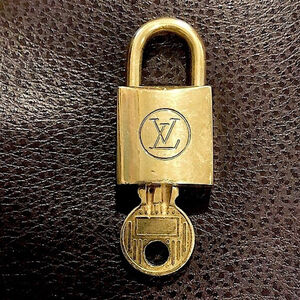 Vintage LV Louis Vuitton Padlock Lock & Key 222 Angel Number